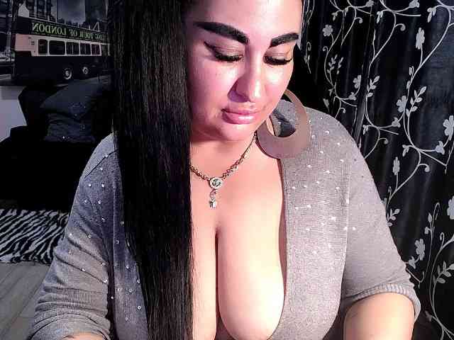 NaturalWoman webcam