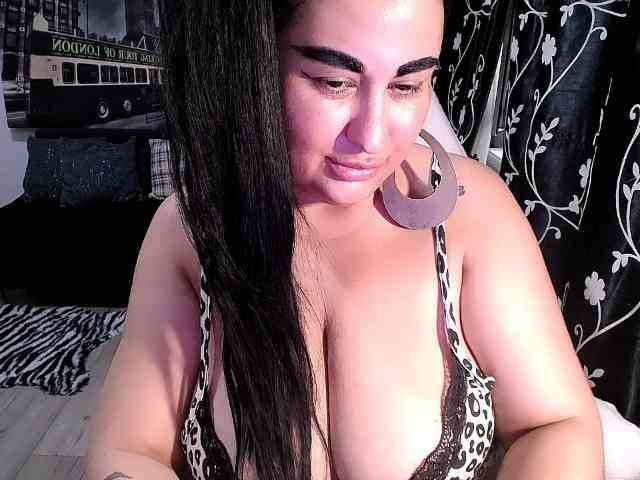 NaturalWoman webcam