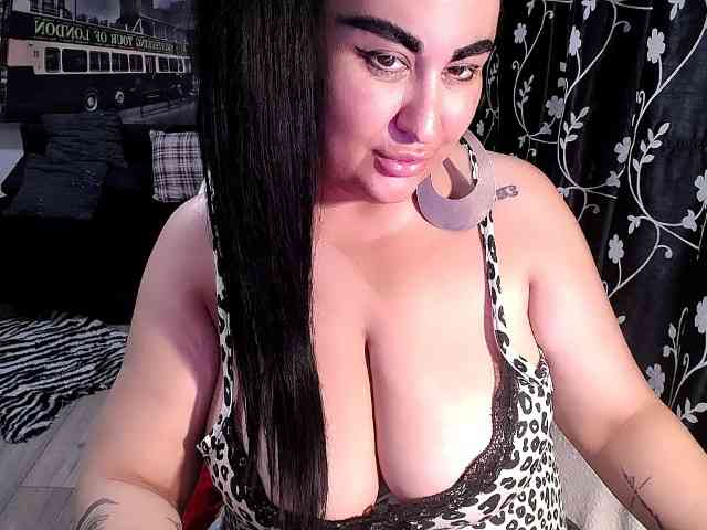 NaturalWoman webcam