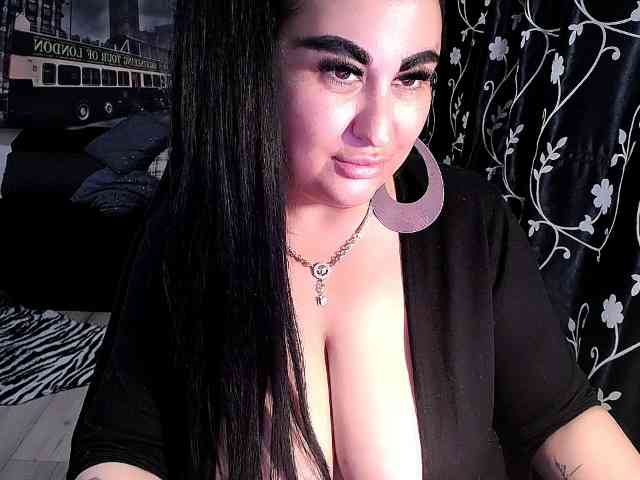 NaturalWoman webcam
