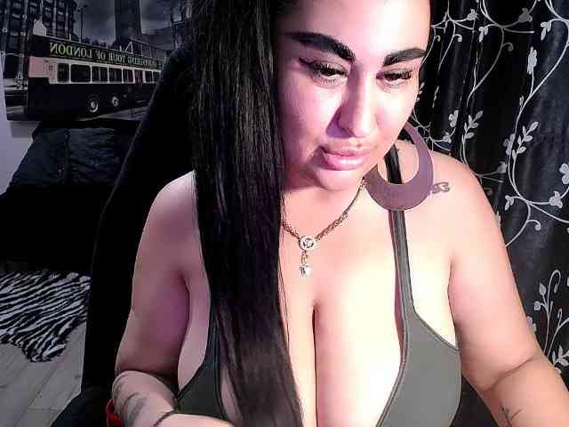 NaturalWoman webcam