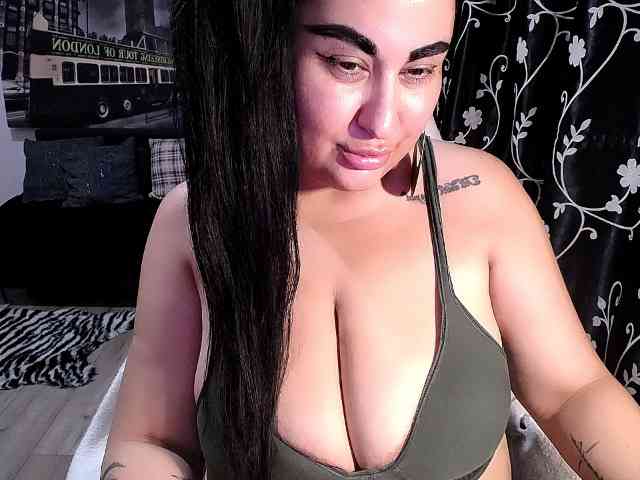 NaturalWoman webcam