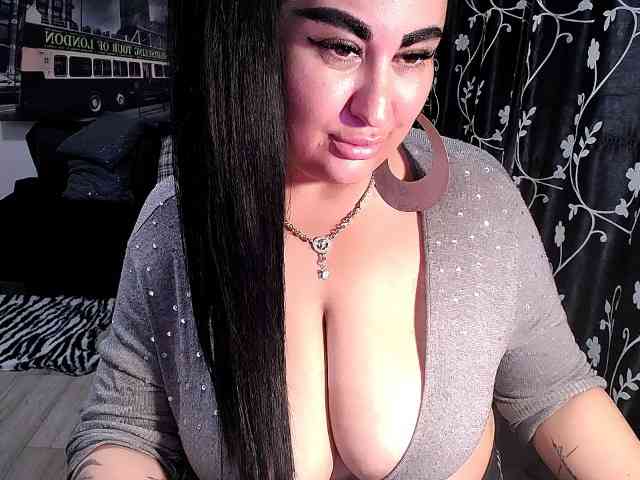 NaturalWoman webcam