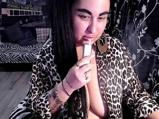 NaturalWoman webcam