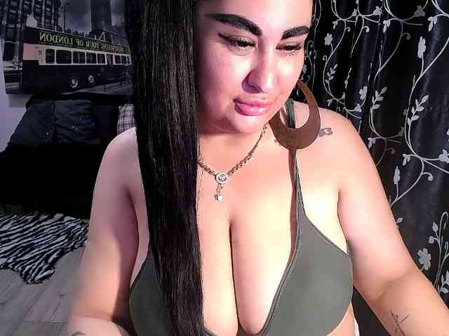 NaturalWoman webcam