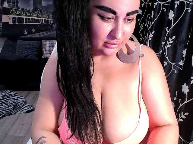 NaturalWoman webcam