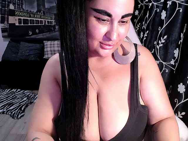 NaturalWoman webcam