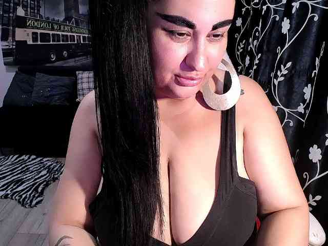 NaturalWoman webcam