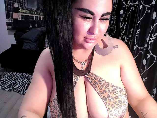 NaturalWoman webcam