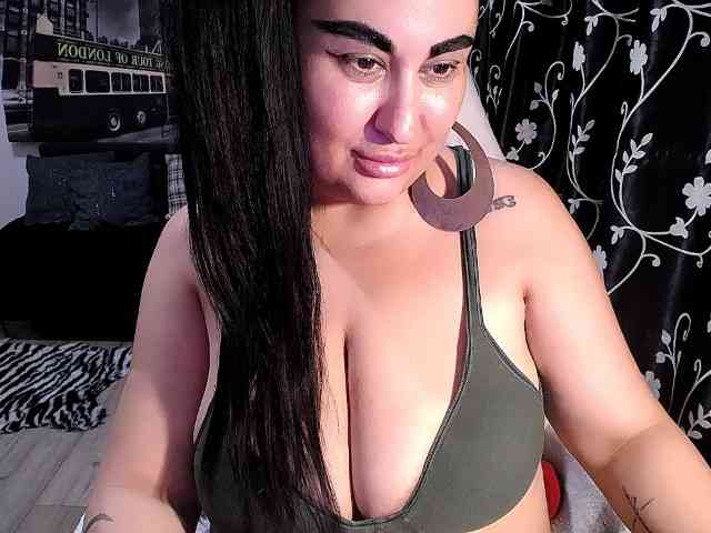 NaturalWoman webcam
