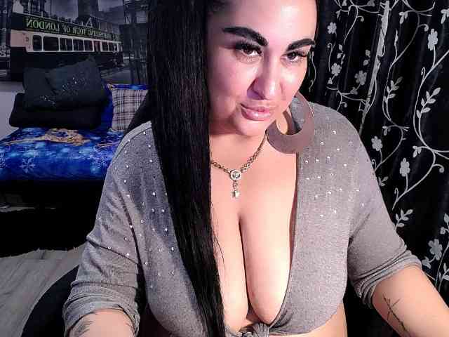 NaturalWoman webcam