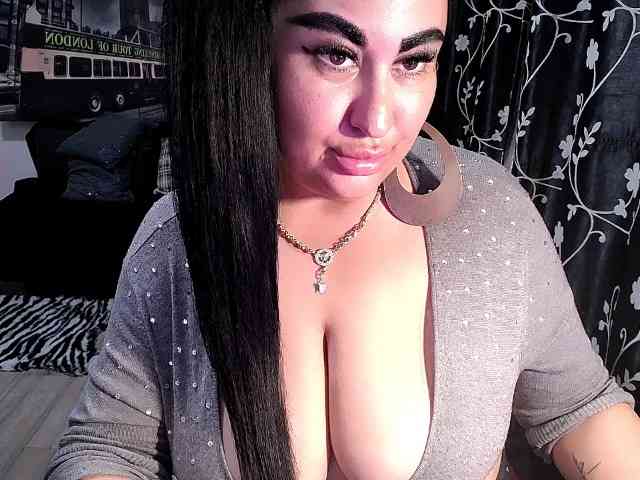 NaturalWoman webcam
