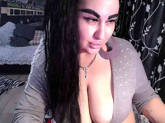 NaturalWoman webcam
