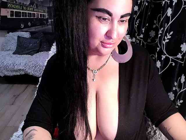 NaturalWoman webcam