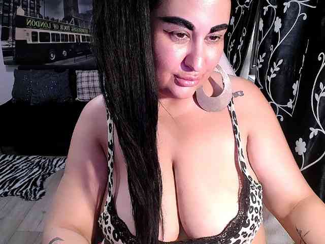 NaturalWoman webcam