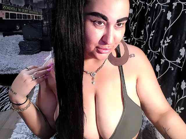 NaturalWoman webcam