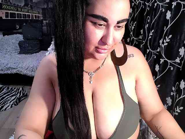 NaturalWoman webcam
