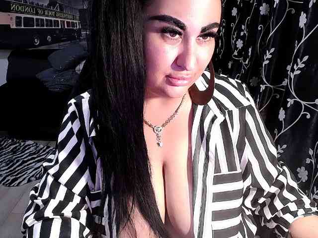 NaturalWoman webcam