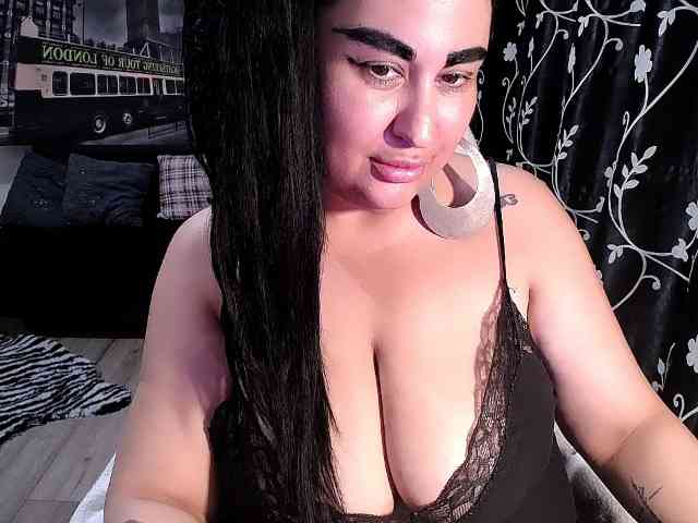 NaturalWoman webcam