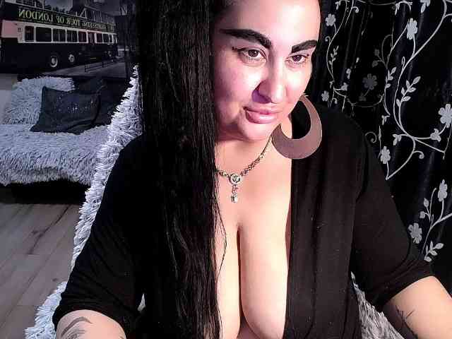 NaturalWoman webcam