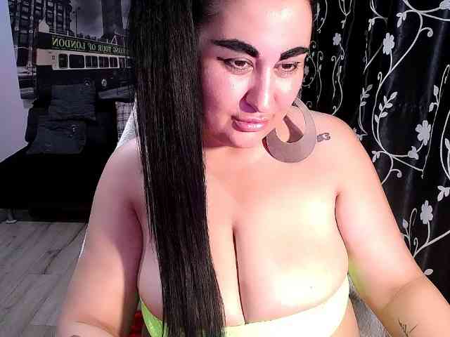 NaturalWoman webcam