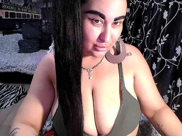 NaturalWoman webcam
