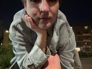 -Right- Porn Show
