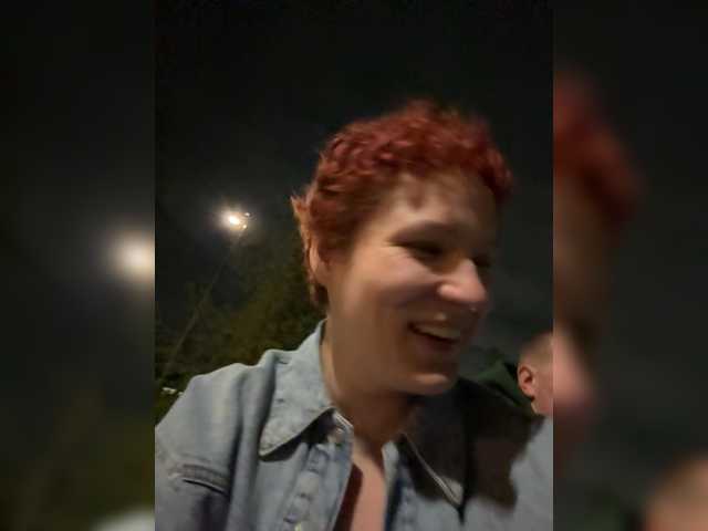 -Right- Nude Live Sex Shows