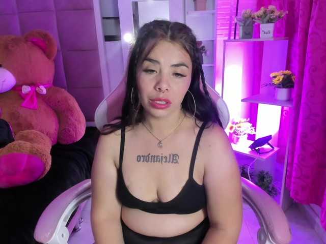 LianyTaylor live cam on BongaCams