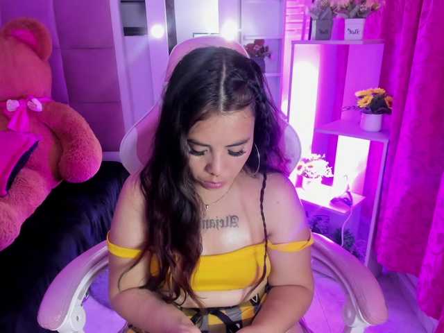 LianyTaylor live cam on BongaCams