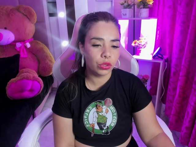 LianyTaylor live cam on BongaCams