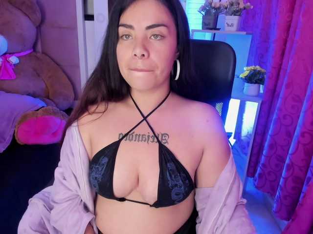 LianyTaylor webcam