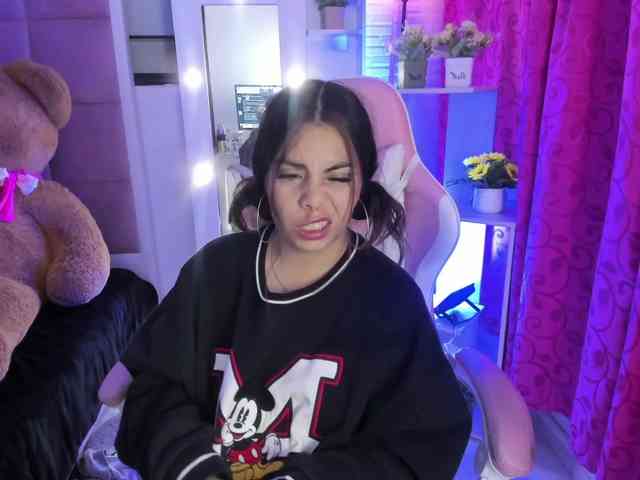 LianyTaylor webcam