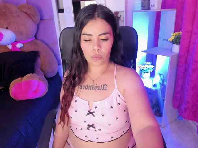 LianyTaylor webcam