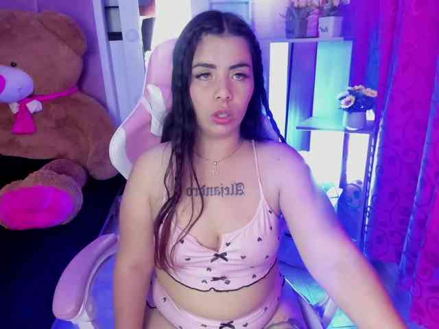 LianyTaylor webcam