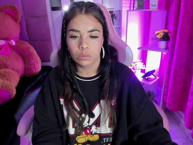 LianyTaylor webcam