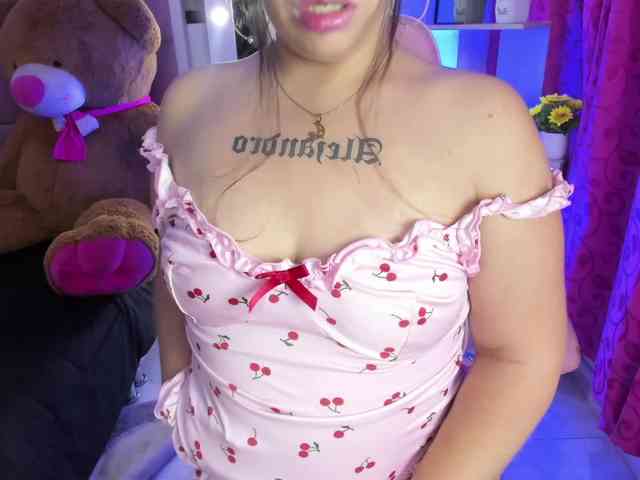 LianyTaylor webcam