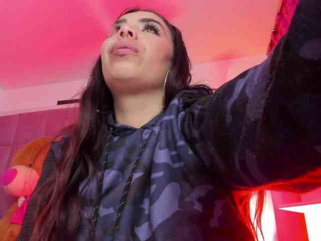 LianyTaylor webcam