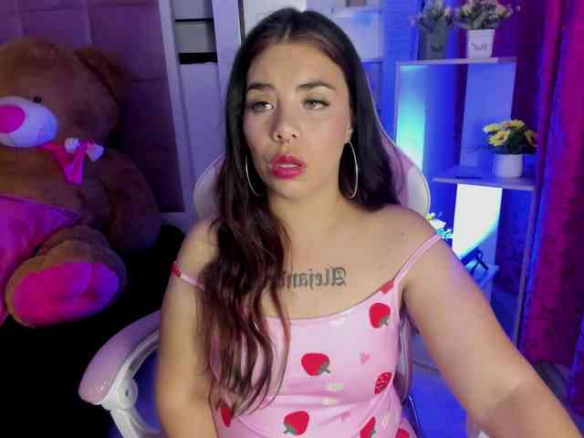 LianyTaylor webcam