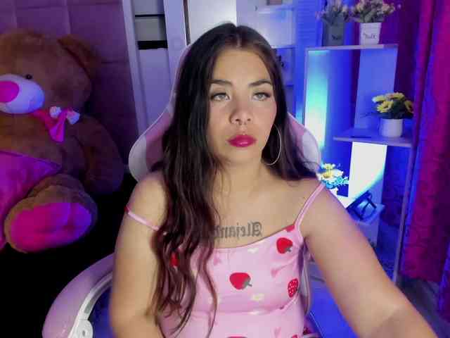 LianyTaylor webcam