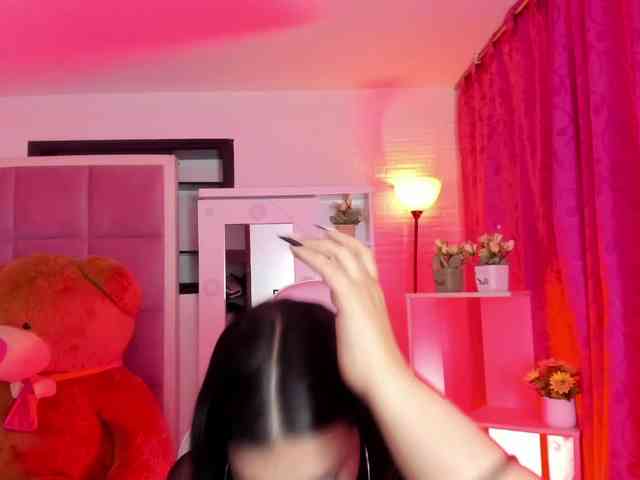 LianyTaylor webcam