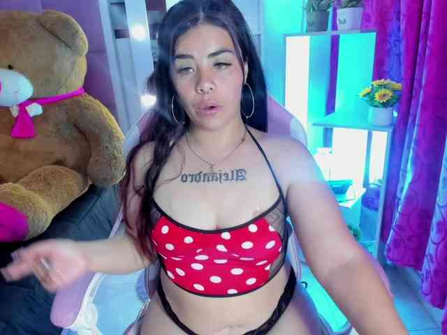LianyTaylor webcam