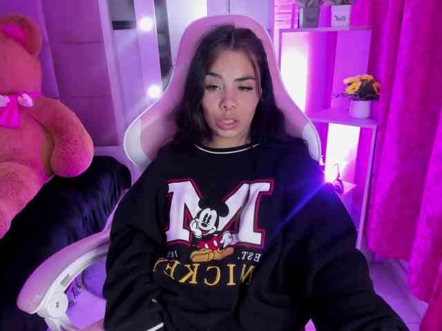 LianyTaylor webcam