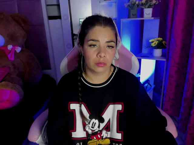 LianyTaylor webcam