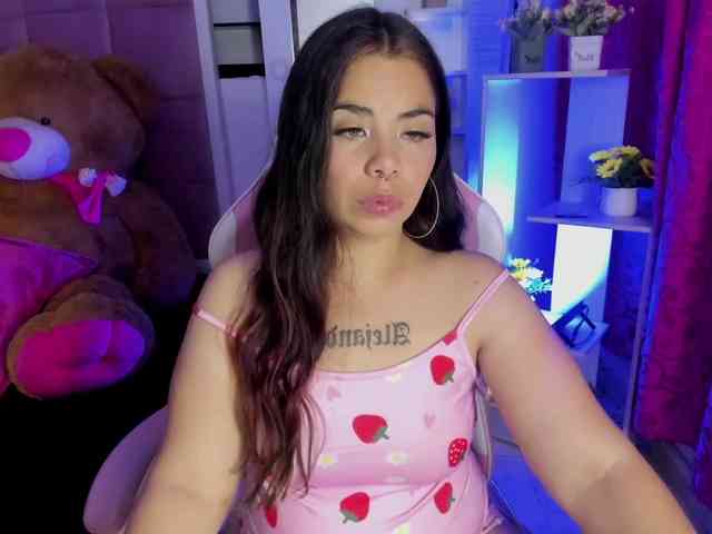 LianyTaylor webcam