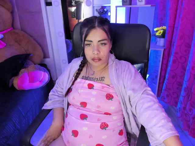 LianyTaylor webcam