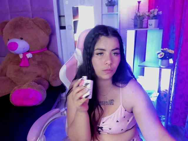LianyTaylor webcam