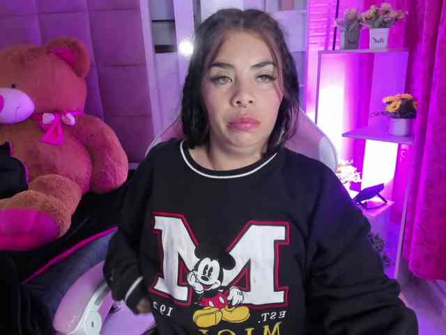 LianyTaylor webcam