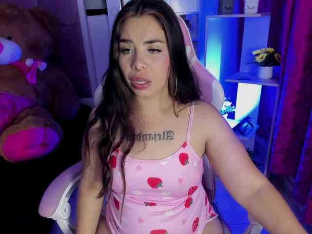 LianyTaylor webcam