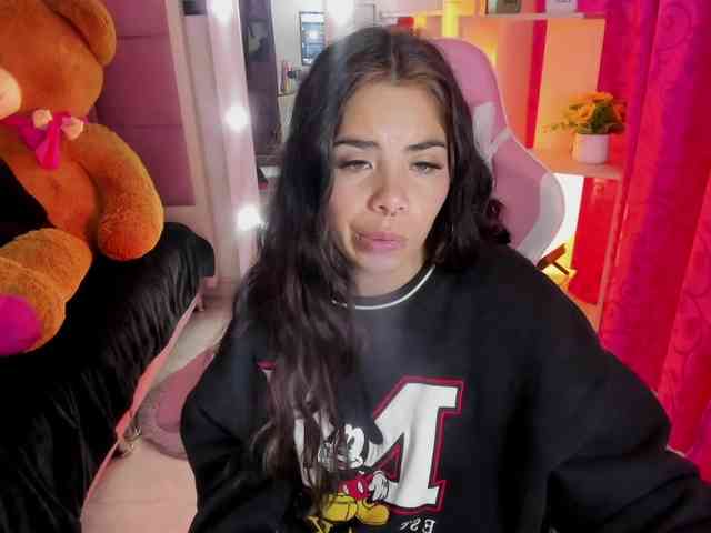 LianyTaylor webcam